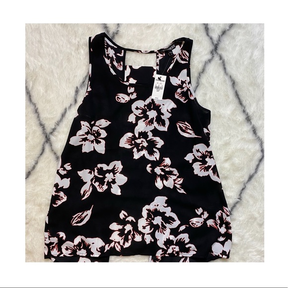 Express Split Ladder Back Tank - Picture 1 of 3